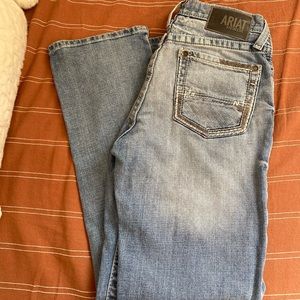 Ariat jeans- light wash jeans 30/32